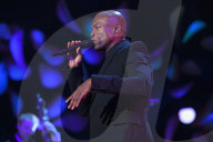 PEOPLE - Seal singt an den NTA in London