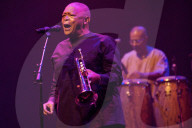 PEOPLE - Hugh Masekela ist im Alter von 78 Jahren gestorben