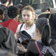 EXKLUSIV - Lily Rose Depp casual ohne Make up am Flughafen LAX