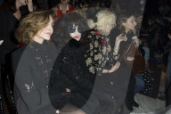 PEOPLE - Promis an der Paris Fashion Week