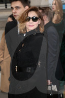 PEOPLE - Promis an der Paris Fashion Week