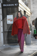 PEOPLE - Promis an der Paris Fashion Week