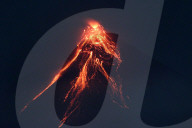 NEWS - Philippinen: Vulkan Mayon spuckt Lava und Asche