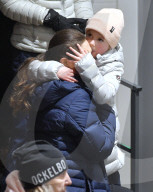 PEOPLE - Prinz Daniel spielt Eishockey im Beisein von Prinzessin Victoria und den Kindern