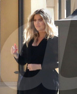 EXKLUSIV - Khloe Kardashian lässt sich beim Coiffeur verwöhnen