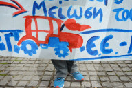 NEWS - Hunderttausende demonstrieren für die Rettung des Griechentums