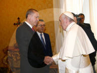 NEWS - Ausschreitungen während Staatsbesuch von Recep TayyipErdogan beim Papst