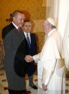 NEWS - Ausschreitungen während Staatsbesuch von Recep TayyipErdogan beim Papst