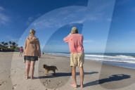 NEWS - Space X: Tausende Schaulustige wohnen dem Raketentart bei