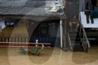 NEWS - Daurregen in Jakarta flutet ganze Städte