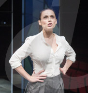 PEOPLE -  'Dry Powder' am Hampstead Theatre