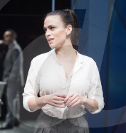 PEOPLE -  'Dry Powder' am Hampstead Theatre