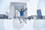 NEWS - Paris versinkt im Schnee