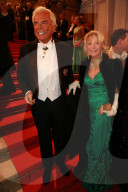 PEOPLE - Wien: 'Alles Walzer' am Opernball