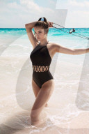 PEOPLE - 13 Topmodels für die 'Swim Team' Kampagne von Solid & Striped