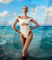 PEOPLE - 13 Topmodels für die 'Swim Team' Kampagne von Solid & Striped