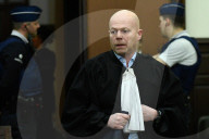 NEWS - Brüssel: Paris-Attentäter Salah Abdeslam steht am zweiten Verhandlungstag vor Gericht