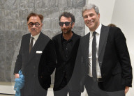 PEOPLE - Promis am Jasper Johns 'Something Resembling Truth' Ausstellung in Los Angeles