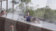 FEATURE - Geschlechter-Kampf in der Wildnis verspricht die TV-Show Survival of the Fittest