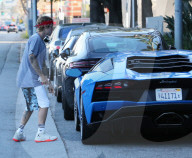 EXKLUSIV - Justin Bieber fährt seinen neuen Lamborghini in Beverly Hills aus