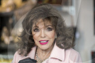 PEOPLE - Dame Joan Collins spendet ihre Garderobe für einen guten Zweck