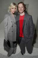 PEOPLE - New York Fashion Week: Promis posieren an der Calvin Klein Show