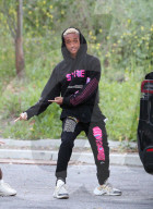 EXKLUSIV - Energiebündel: Jaden Smith albert mit einem Kumpel herum