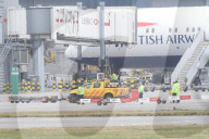 NEWS - Ein Toter bei Kollision auf Londoner Flughafen Heathrow 
