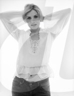 PORTRAIT - Emmanuelle Seigner 