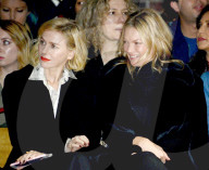 PEOPLE - London Fashion Week: Kate Moss und Naomi Campbell bei Burberry  