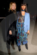 PEOPLE - London Fashion Week: Kate Moss und Naomi Campbell bei Burberry  