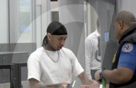 EXKLUSIV - Tyga bei der Sicherheitskontrolle am Flughafen von LA