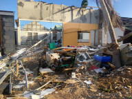 NEWS - Zu arm: Auch fünf Monate nach Sturm "Irma" ist auf Sint Maarten  noch alles zerstört