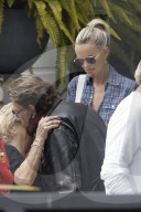 PEOPLE - Johnny Hallyday mit Laeticia und Elyette Boudou