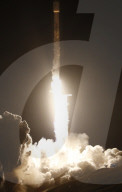 NEWS - Santa Barbara: Star einer SpacX Falcon 9 Rakete