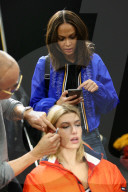 PEOPLE - Hailey Baldwin das Hilfiger Girl von Mailand