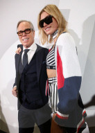 PEOPLE - Hailey Baldwin das Hilfiger Girl von Mailand