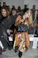 PEOPLE - Mailand Fashionweek: Michelle Hunziker mit Tomaso und weiteren Promis bei Trussardi
