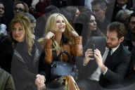 PEOPLE - Mailand Fashionweek: Michelle Hunziker mit Tomaso und weiteren Promis bei Trussardi