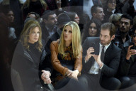 PEOPLE - Mailand Fashionweek: Michelle Hunziker mit Tomaso und weiteren Promis bei Trussardi