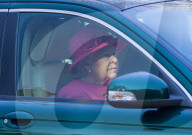 PEOPLE - Queen Elizabeth fährt ohne Prinz Philip zur Kirche