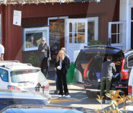 EXKLUSIV - Gwyneth Paltrow führt eine unterhaltendes Telefonat