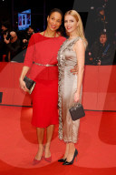 PEOPLE - Berlinale: Promis an der Abschlussgala