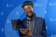 PEOPLE - Berlinale: Promis posieren an der Abschlussgala