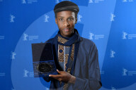 PEOPLE - Berlinale: Promis posieren an der Abschlussgala