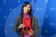 PEOPLE - Berlinale: Promis posieren an der Abschlussgala