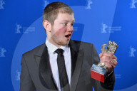 PEOPLE - Berlinale: Promis posieren an der Abschlussgala