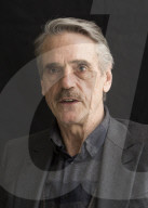 PORTRAIT - Jeremy Irons