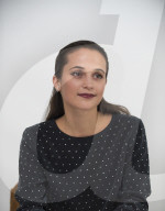 PORTRAIT - Alicia Vikander
