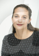 PORTRAIT - Alicia Vikander